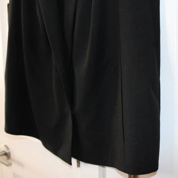 AKRIS Black Wool Sleeveless Gilet Blazer Vest Essential | 16 - Picture 4 of 9